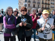 Una cassolada a Tarragona fa ressonar el rebuig envers la guerra a l’Orient Mitjà i altres conflictes mundials