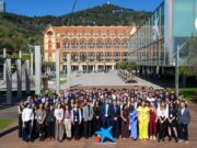 Un centenar de beques de la Fundació ”la Caixa” per atraure i retenir el talent de joves investigadors